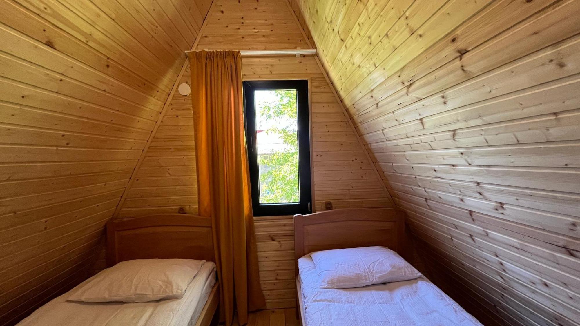 Garden House ميستيا المظهر الخارجي الصورة