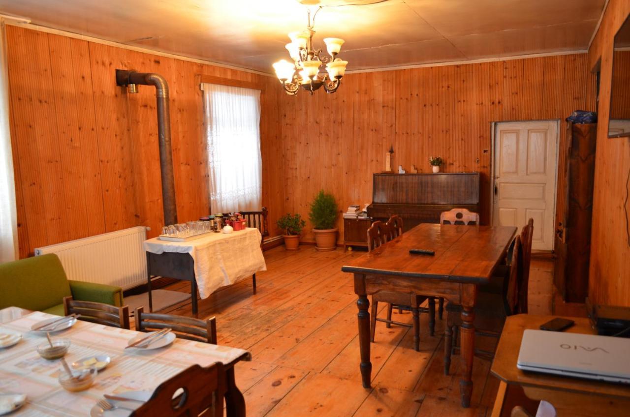 Garden House ميستيا المظهر الخارجي الصورة